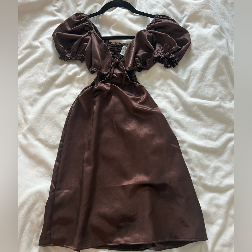 H&M BROWN CUT OUT DRESS